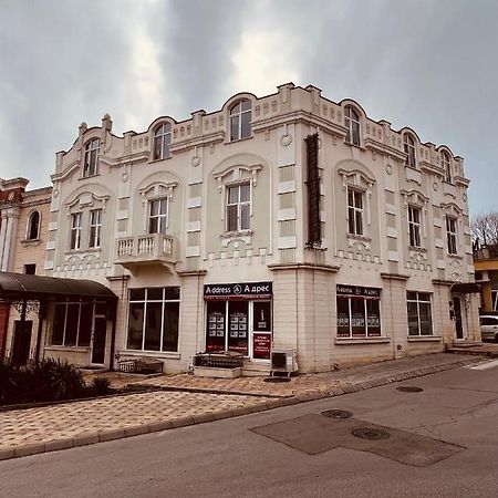 Hotel Central Baltjik Exteriör bild